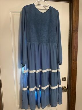 Blue Long Sleeve Lace Trim Maxi Dress